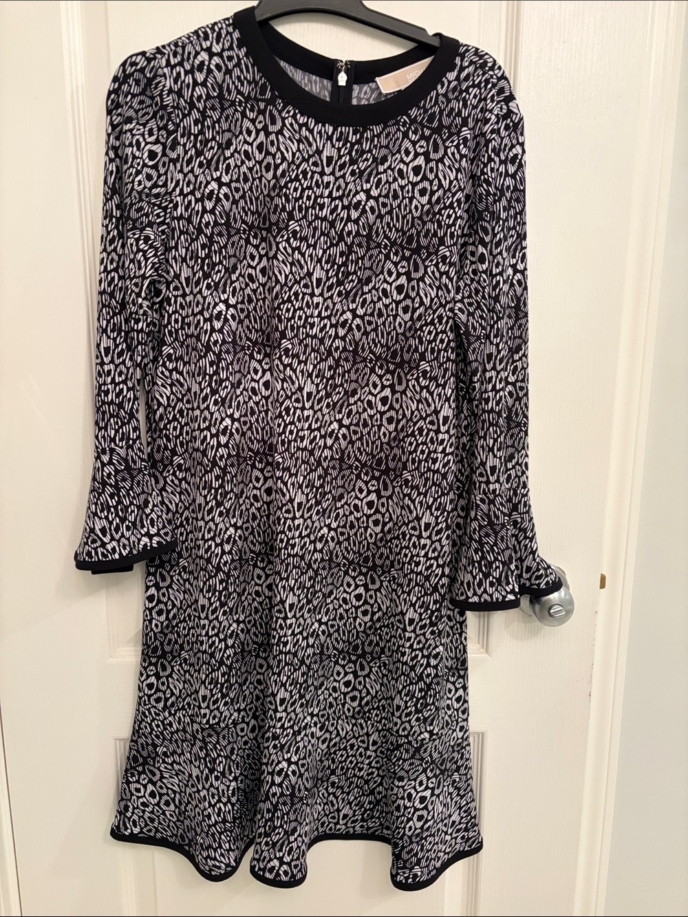 MICHAEL KORS Black and White Leopard Print Long Sleeve Dress